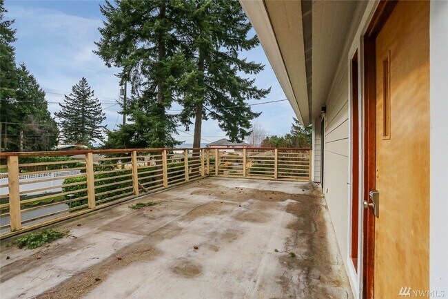 Foto antigua de patio - 2312 SW 119th St