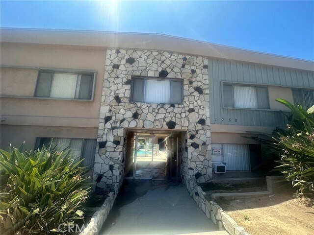 Foto principal - 1050 College View Dr