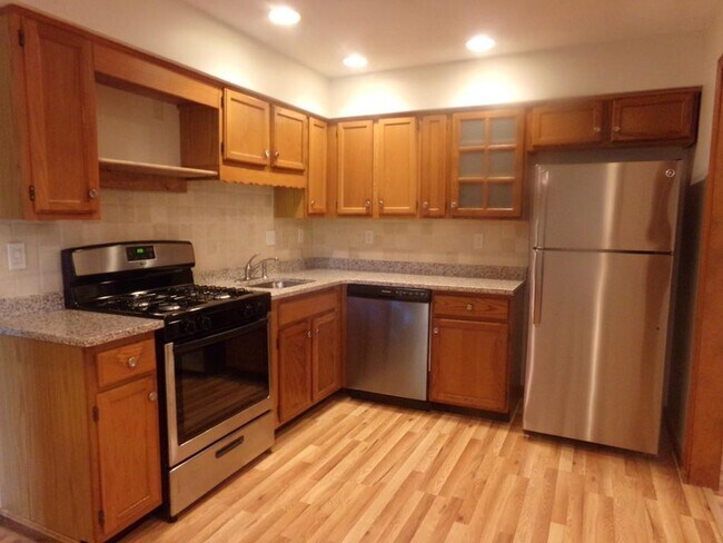 Building Photo - 37 Apache Way