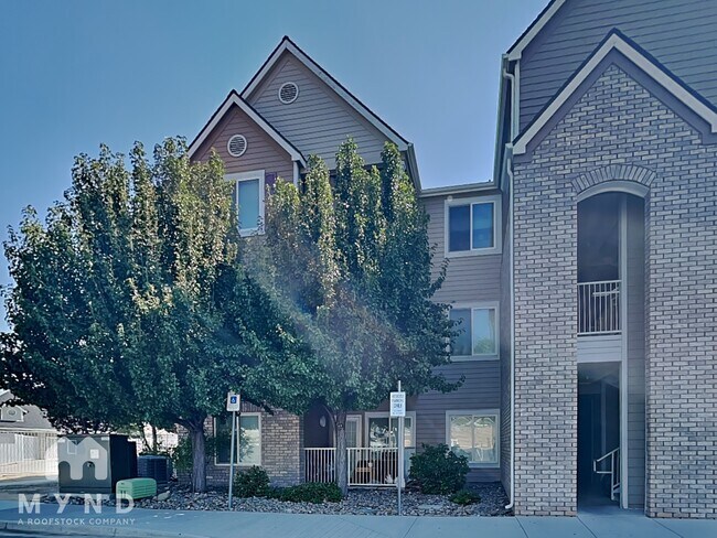 Building Photo - 200 Talus Way