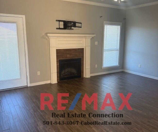 Foto del edificio - Sorry No Smoking and Pets Permitted with Restrictions