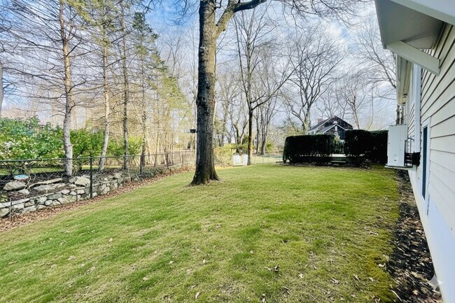 Foto del edificio - 164 Rock Creek Ln