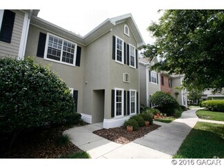 Building Photo - 10000 SW 52nd Ave