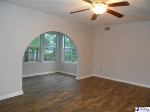 Building Photo - 711 Coventry Ln