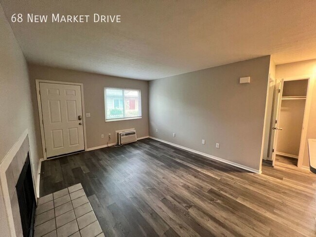 Foto del edificio - 68 New Market Dr