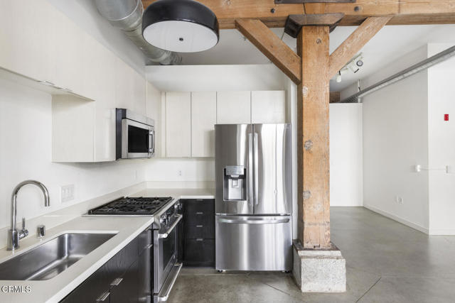 Building Photo - 527 Molino St