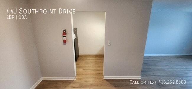 Foto del edificio - 44J Southpoint Drive-