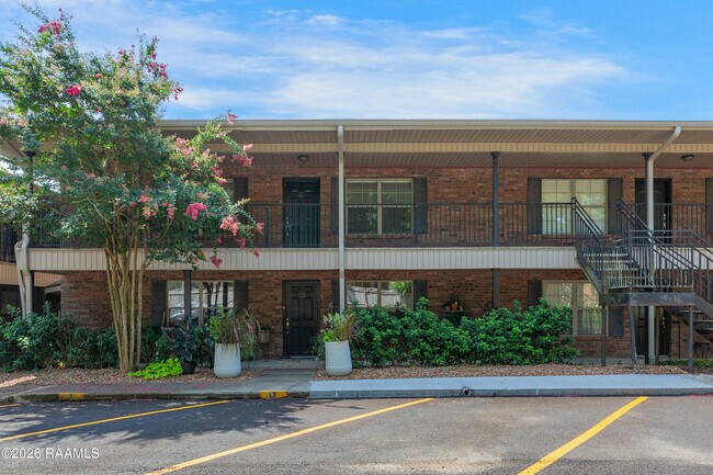 Foto del edificio - 112 Hillside Dr