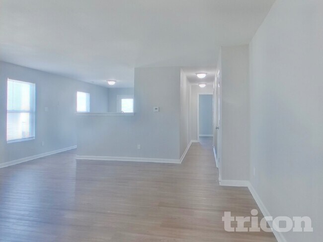 Foto del edificio - 809 Littleton Dr