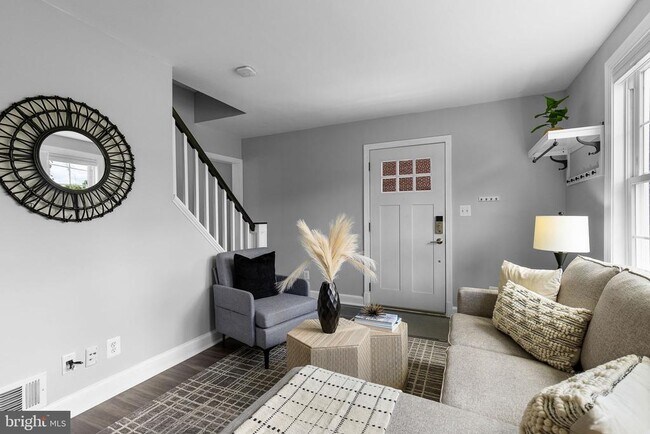 Foto del edificio - 2613 S Troy St