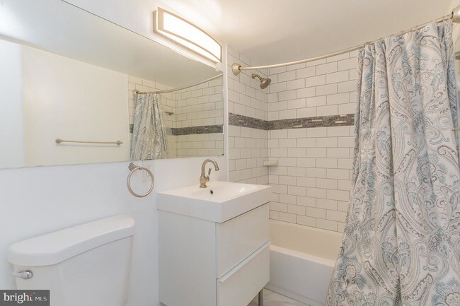 Foto del edificio - 7515 Spring Lake Dr
