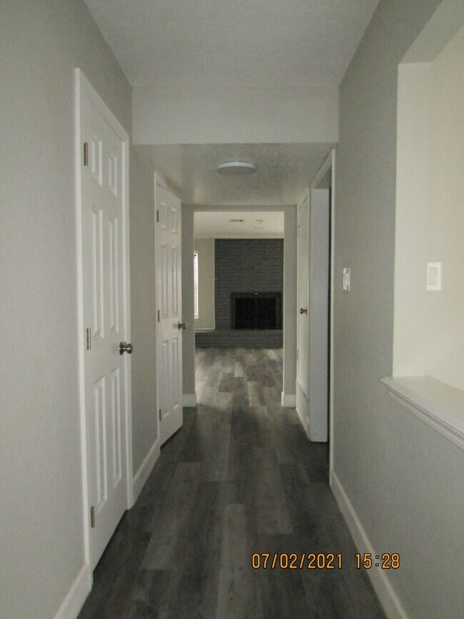 Foto del edificio - MACARTHUR AREA!! PETS NEGOTIABLE WITH OWNE...