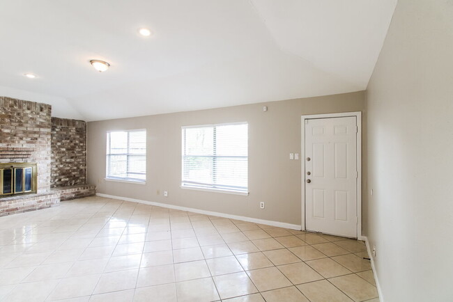 Building Photo - 1435 Willersley Ln