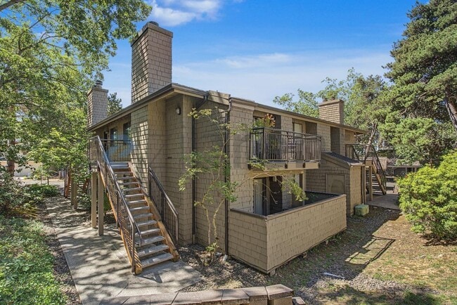 Building Photo - Unit