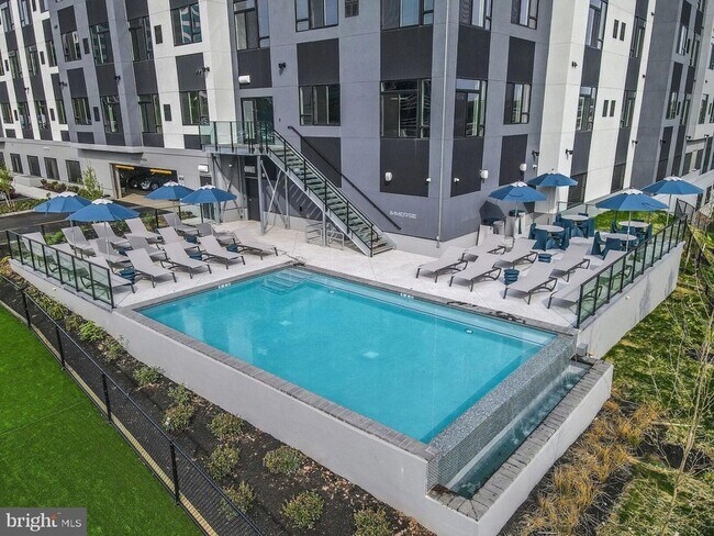 Building Photo - 9 Presidential Boulevard Unit 1B-108