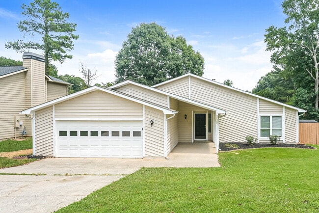 Building Photo - 2468 Mistletoe Ln SW