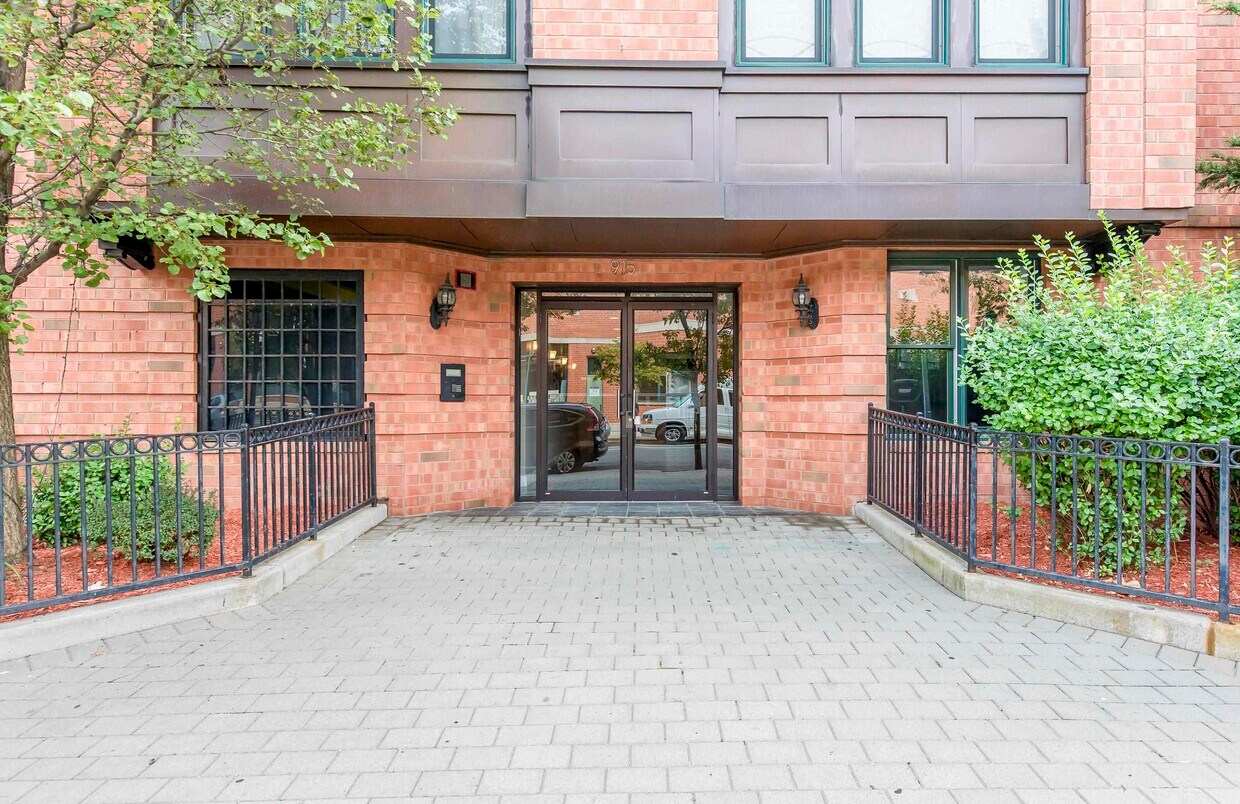 Foto principal - 915 Madison St