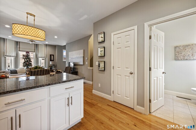 Foto del edificio - 35 Eden Ave