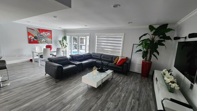 Building Photo - 11521 SW 80th Terrace