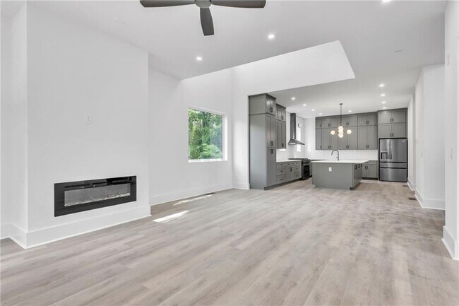 Foto del edificio - 132 Flora Ave NE