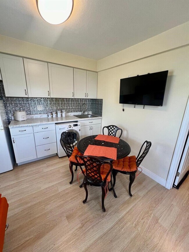 Foto del edificio - 15441 SW 158th St