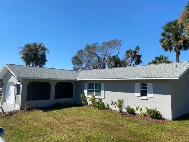 Foto del edificio - 21020 Cornell Ave