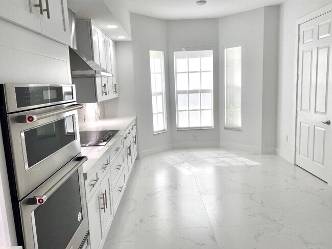 Dunes kitchen breakfast area - 385 Sea Grove Ln