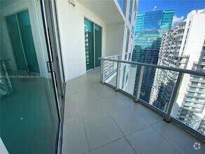 Building Photo - 300 S Biscayne Blvd