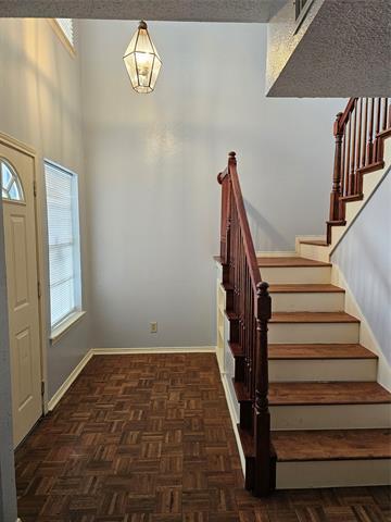 Foto del edificio - 701 Towne House Ln