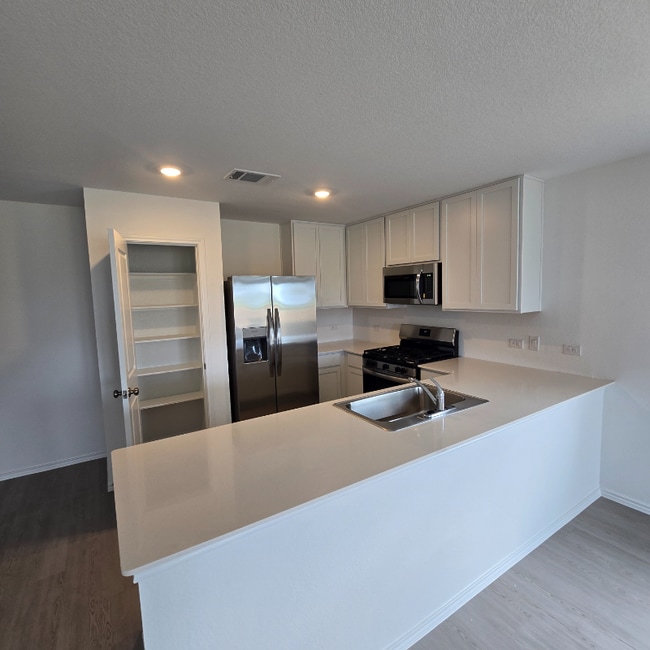 Building Photo - 2313 Dust Devil Dr