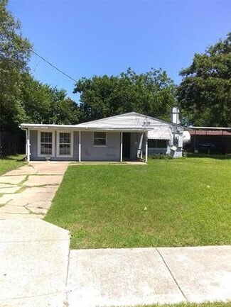 Building Photo - 604 Oakland Dr