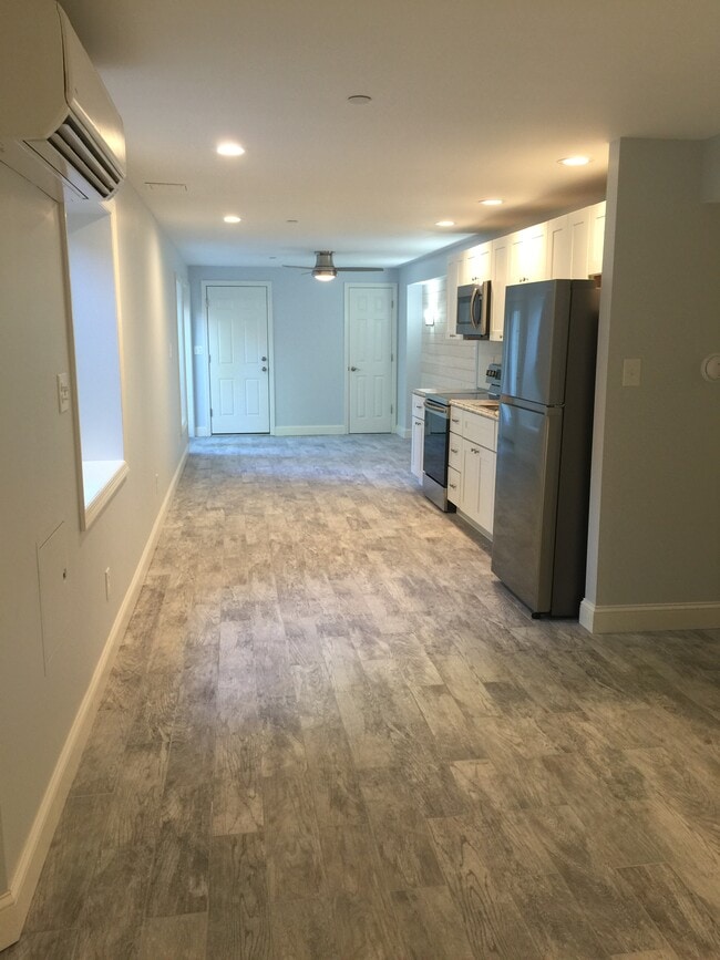 Foto del edificio - 16 Sherwood Dr