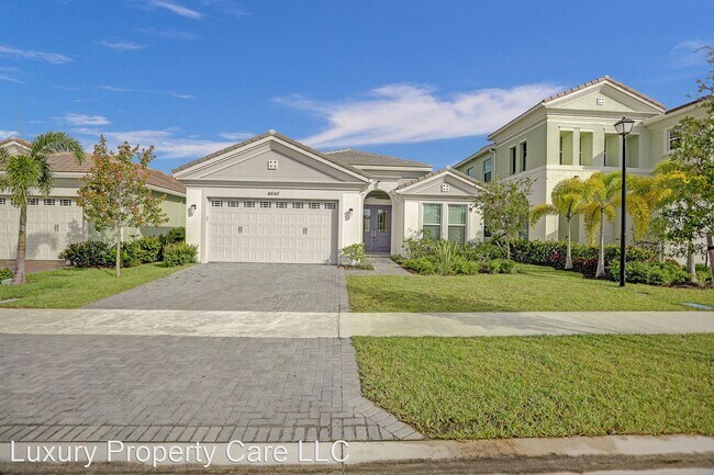 Building Photo - 3 br, 3 bath House - 4645 Pumello Drive