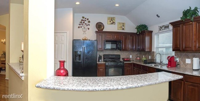 Foto del edificio - 12602 Mansfield Glen Ct