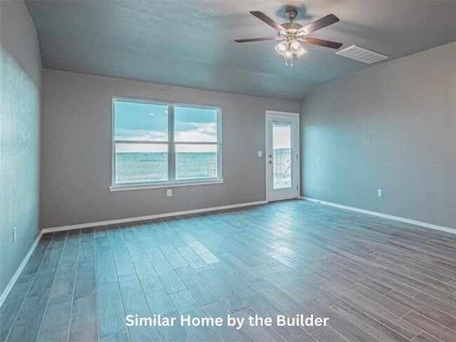 Building Photo - 1529 Highland Loop