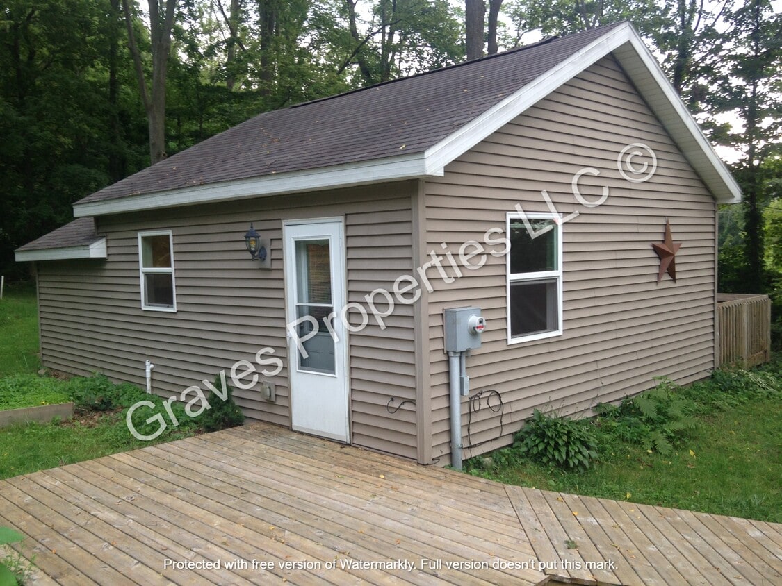 5702 Snyder Rd, Berrien Springs, MI 49103 House Rental in Berrien