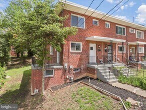 Building Photo - 5026 Roseld Ct