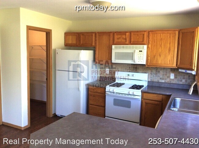 Foto del edificio - 3 br, 2.5 bath House - 321 Eldredge Ave NW
