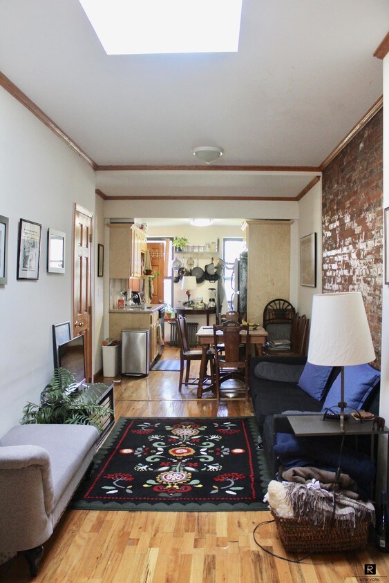 Primary Photo - 675 Union Street
