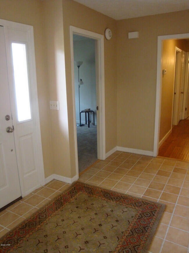 Foto del edificio - 6706 Fox Lake Dr