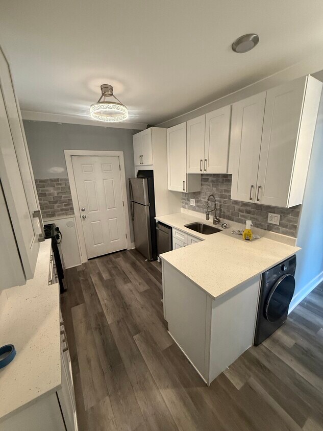 Foto principal - 1421 W Hutchinson St