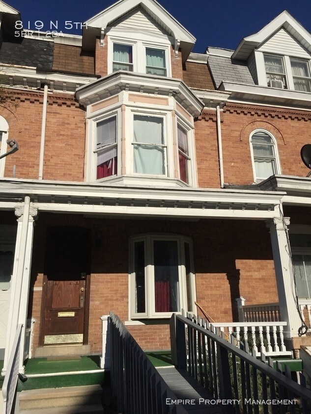 Primary Photo - 819 N 5th St