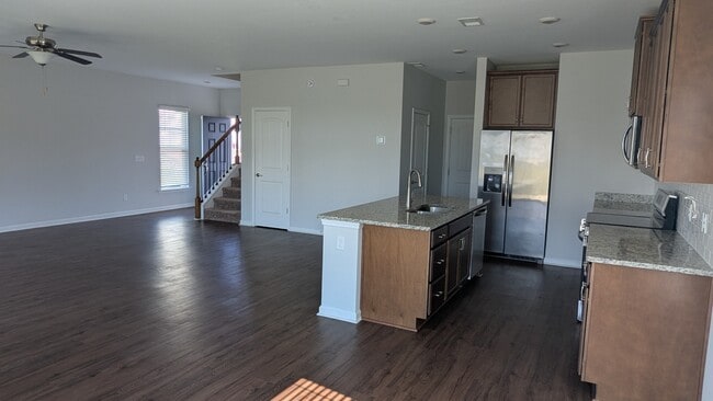 Building Photo - 19 Cantata Cir