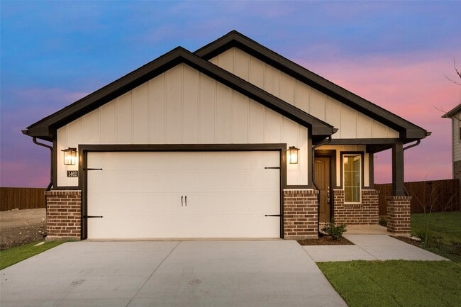 Building Photo - 1444 Twin Frks Dr