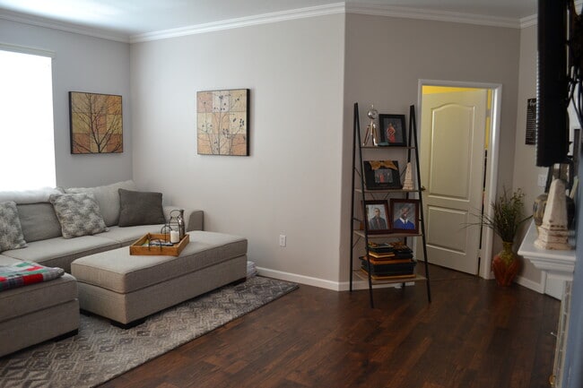 Foto del edificio - Elisa Ln