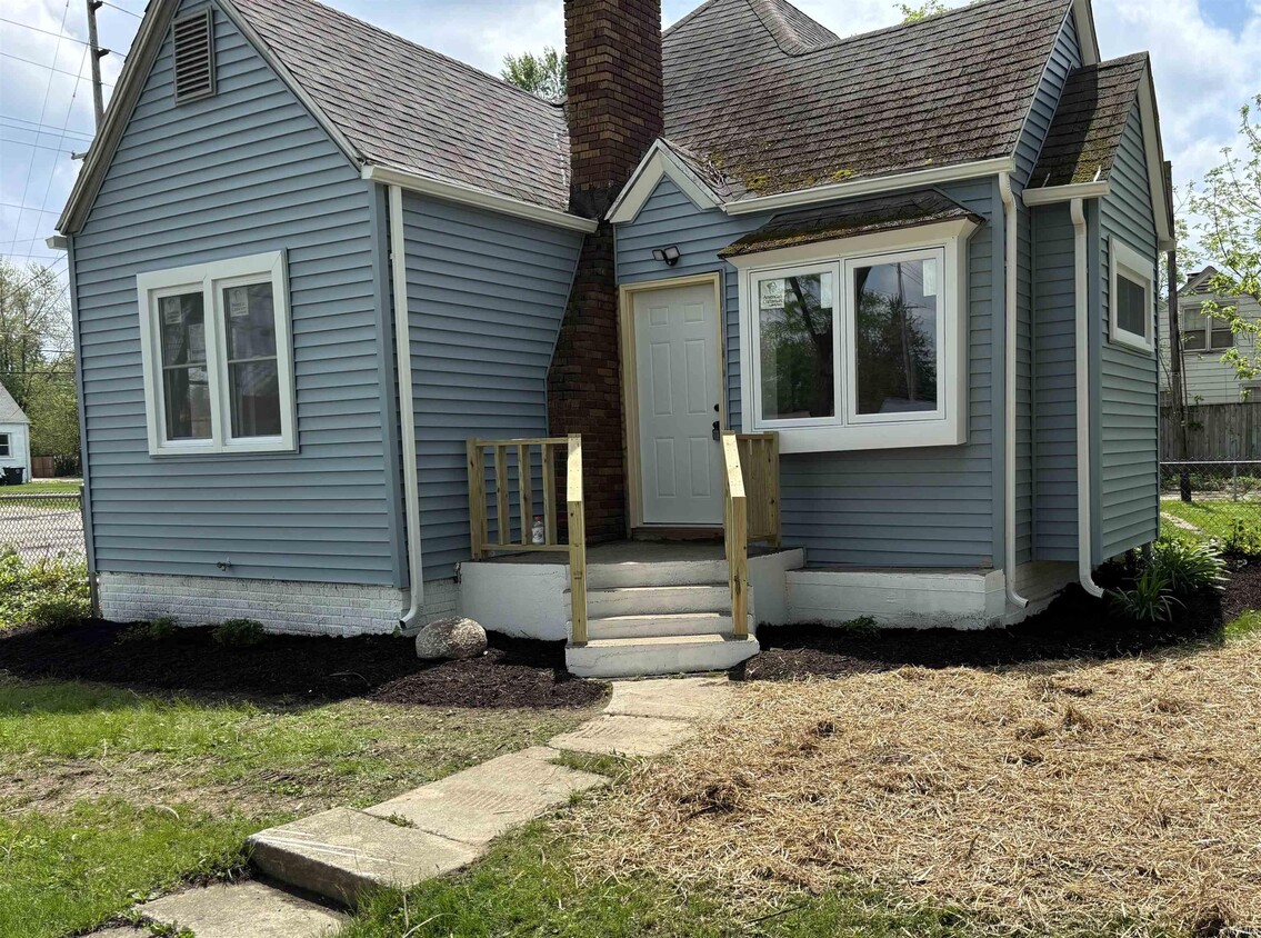 Primary Photo - 604 McKinnie Ave