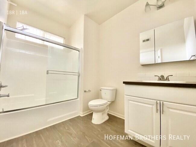 Foto del edificio - 251 Robinson St