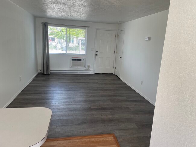 Living room - 3695 Fargo St