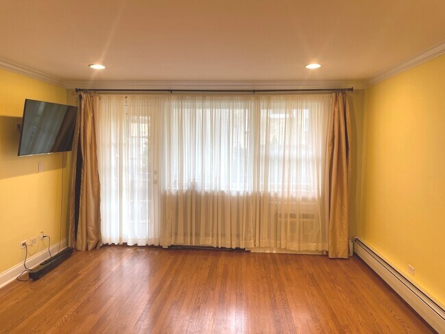 Foto del edificio - 6039 N Rockwell St