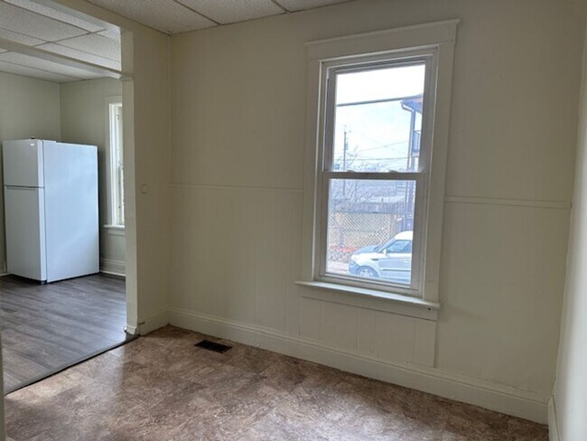 Building Photo - 2701 Derry St